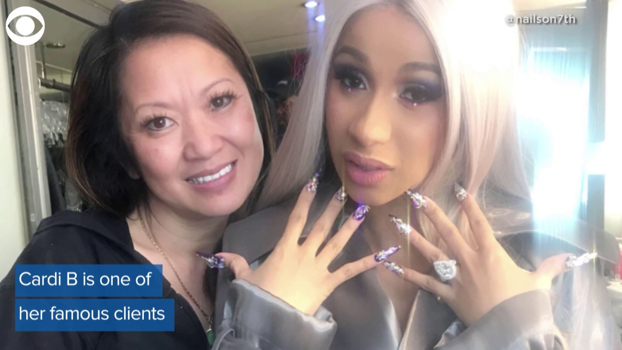 Dấu ấn riêng biệt và phong cách cá nhân thể hiện qua các mẫu móng Cardi B