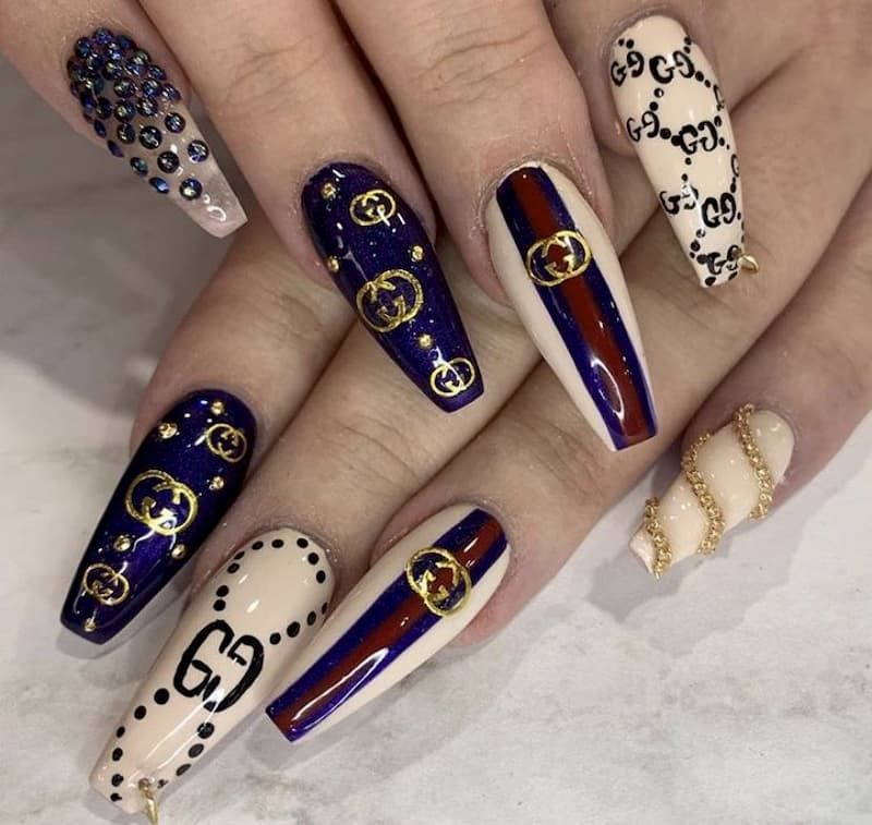 Luxury gucci-inspired nail designs — design 37