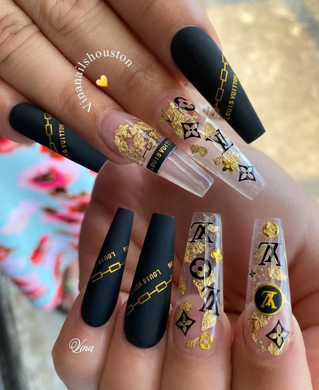 Tạo nên một tuyên bố thời trang đầy ấn tượng với mẫu Nail LV từ Louis Vuitton