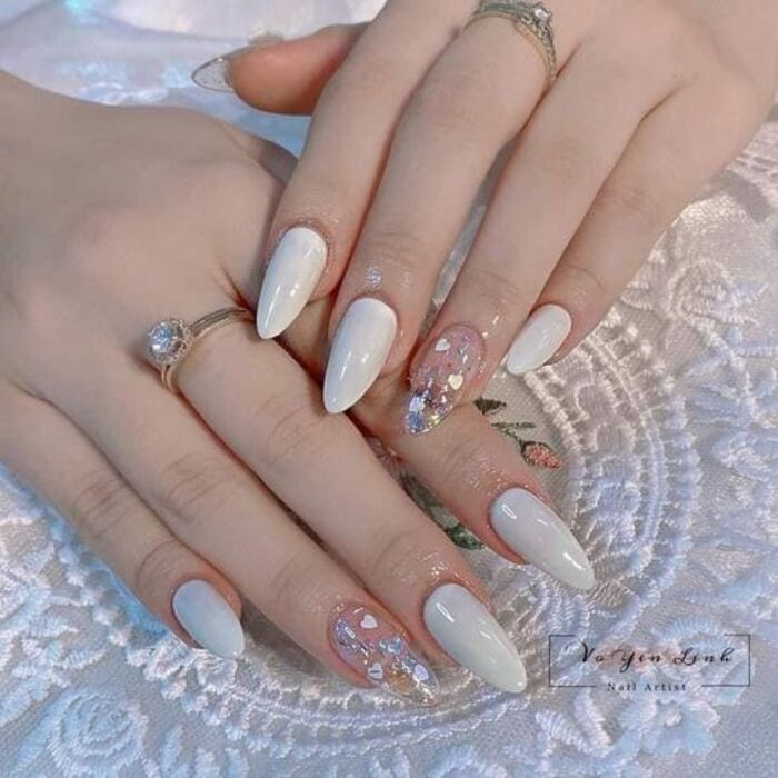 2024 wedding nail style white with sparkling clear nails