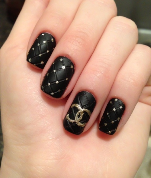 Elegant chanel-inspired nail designs — design 62