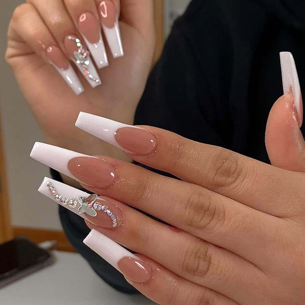 Khám phá vẻ đẹp mới lạ với nail acrylic độc đáo của chúng tôi