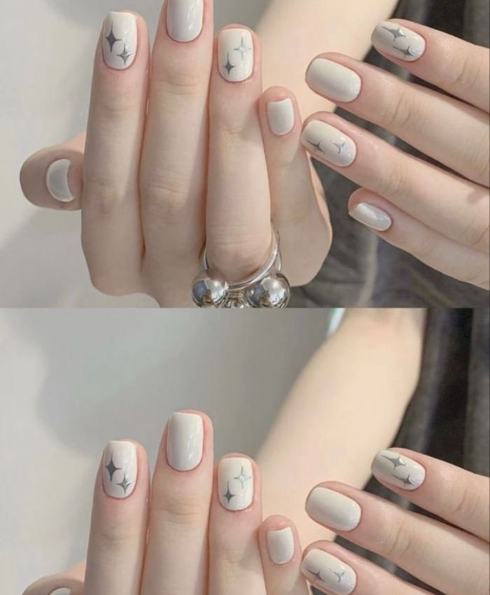 Mẫu nail trắng với hoạ tiết xám đơn giản nhẹ nhàng