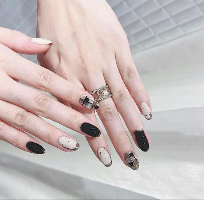Beautiful black and white nail designs