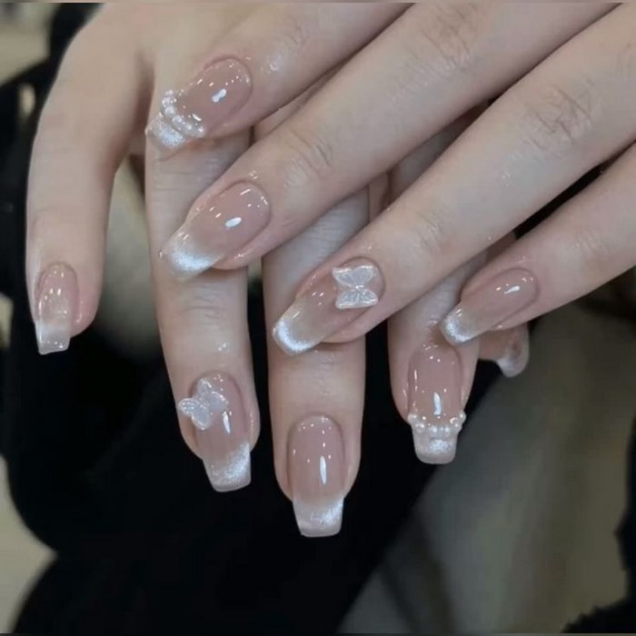 Beautiful white cat eye sleeve pattern