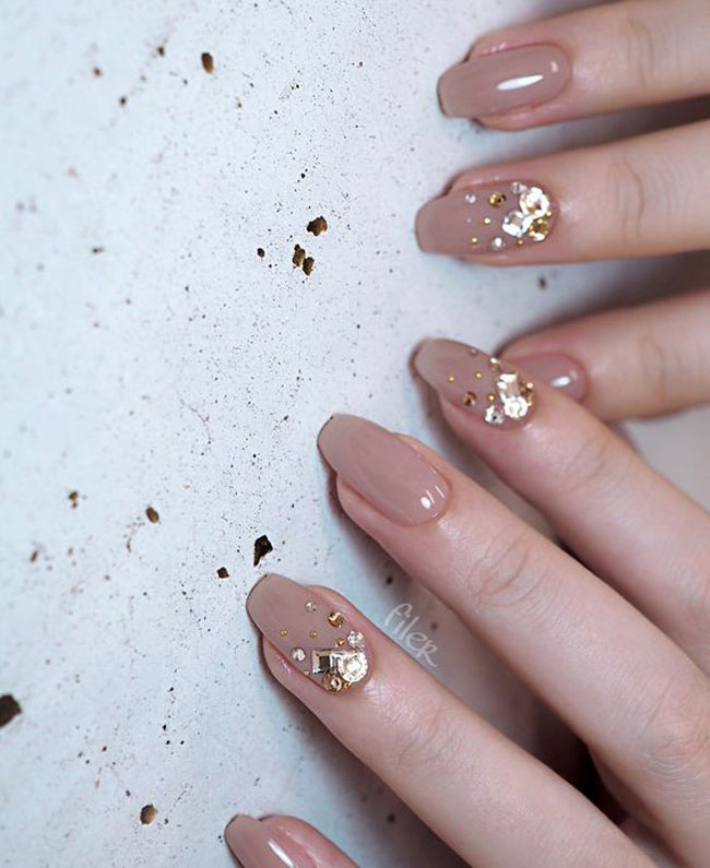 Sparkling rhinestone nail designs — design 39