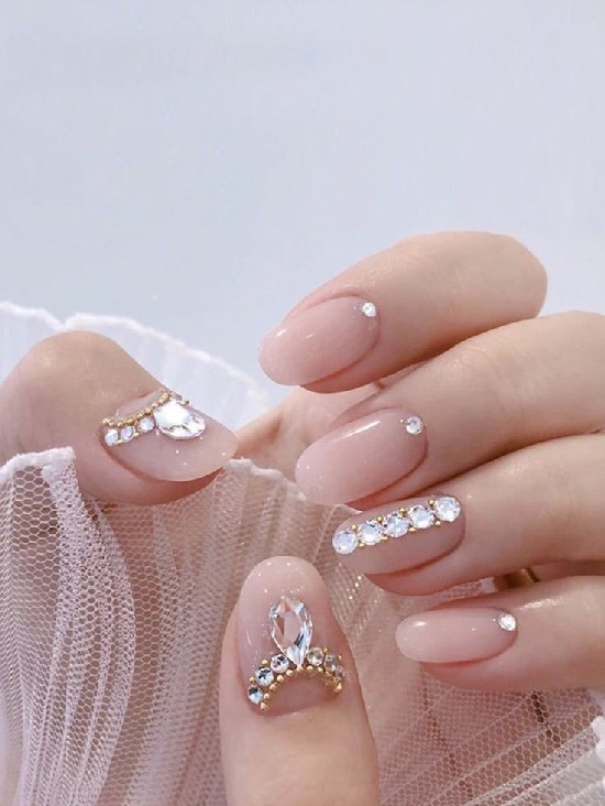 What nail set to go for a nail salon?
