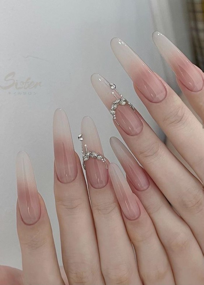 Nail móng tròn đơn giản