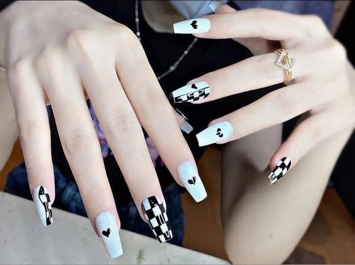Outstanding nail designs and patterns are never boring and monotonous