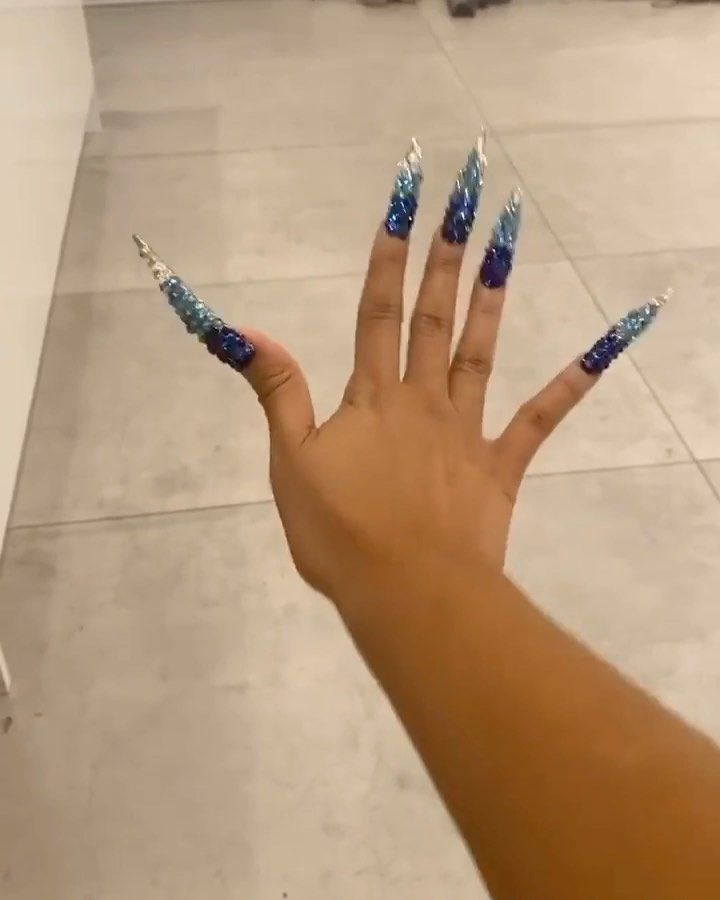 Từ khóa: Cardi B nail