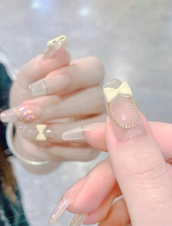 Beautiful party nail design