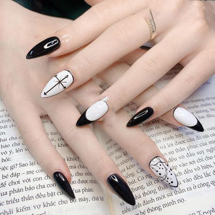 Super beautiful mixed colored nails