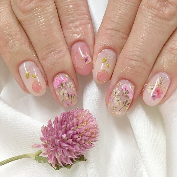 Nail hoa hồng xinh đẹp