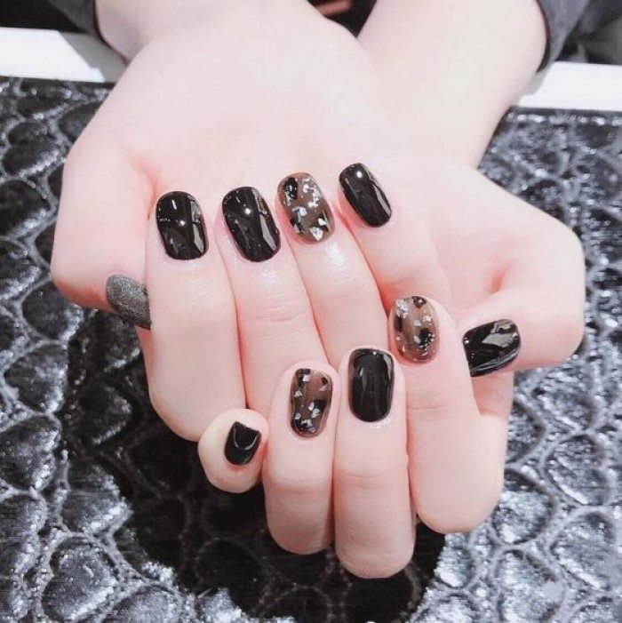 Top beautiful black nail designs