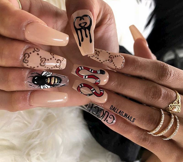 Luxury gucci-inspired nail designs — design 57