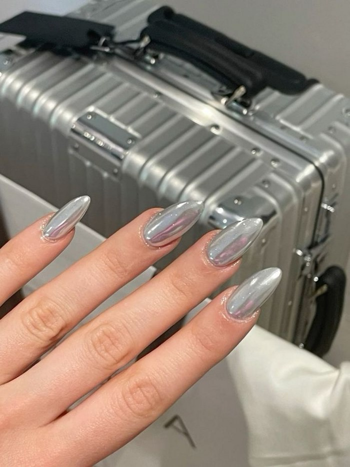 Simple nail designs for brides