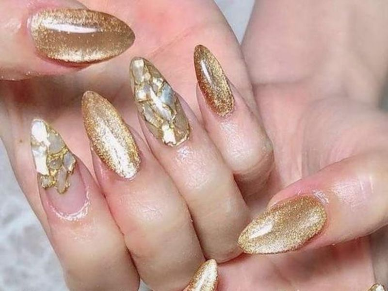 Sparkling rhinestone nail designs — design 45