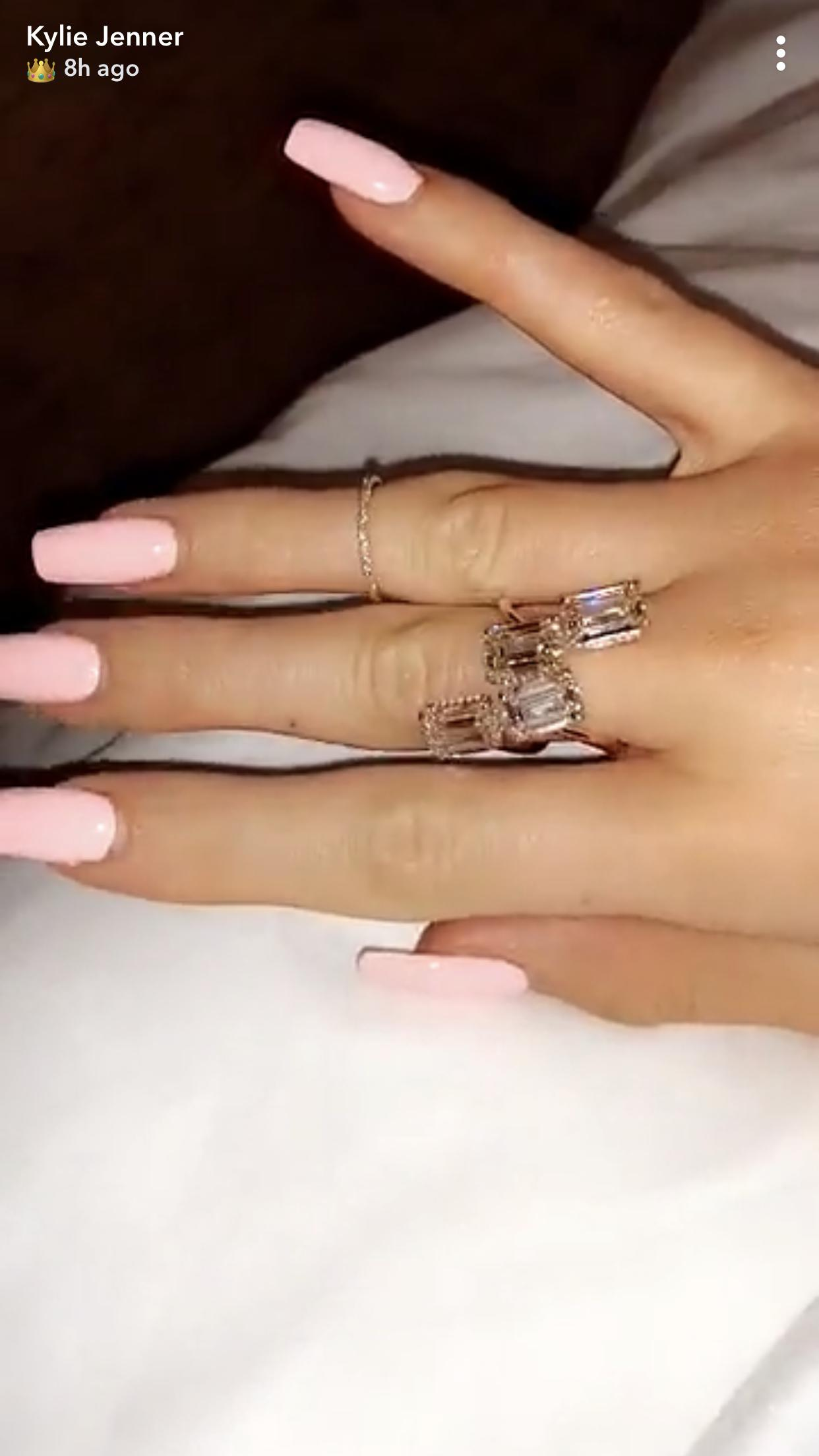 Mẫu nail 24