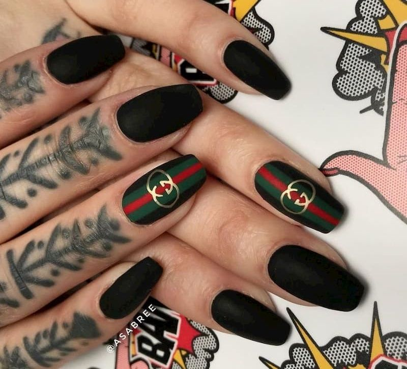 Luxury gucci-inspired nail designs — design 65