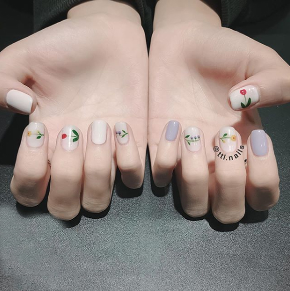 ネイルモデル56