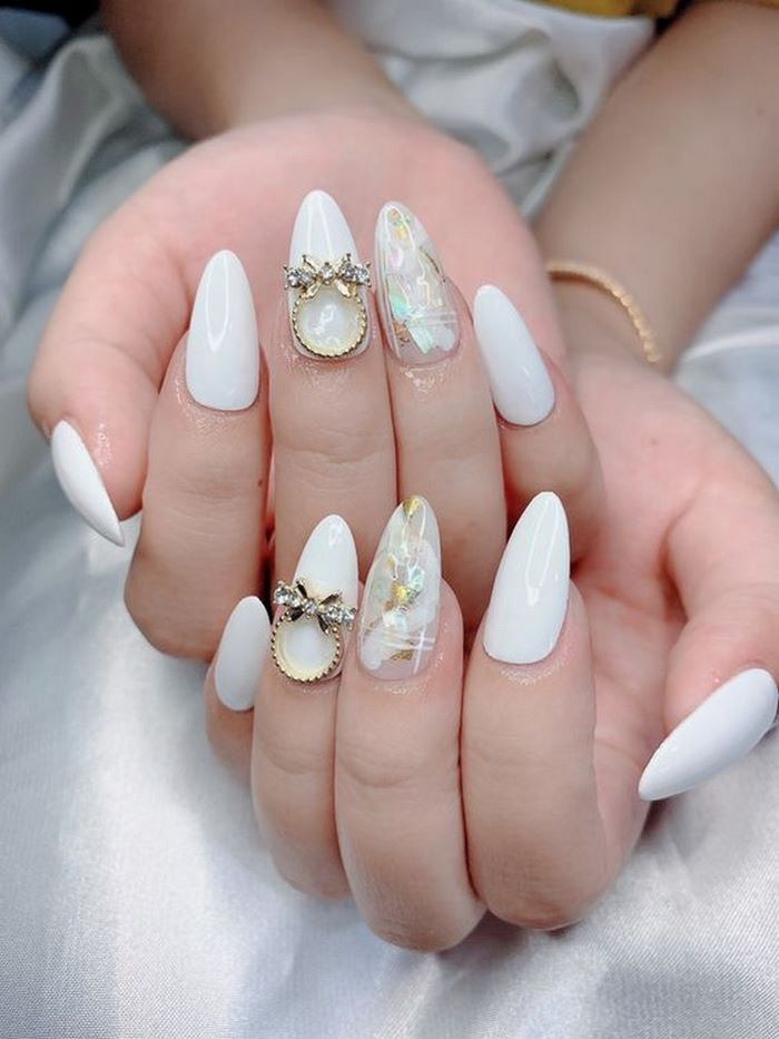 Beautiful pointed round nail ideas