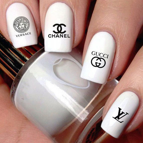 Luxury gucci-inspired nail designs with elegant styling — design 2