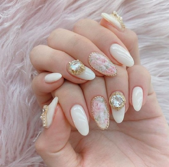 Refer to wedding swing nails