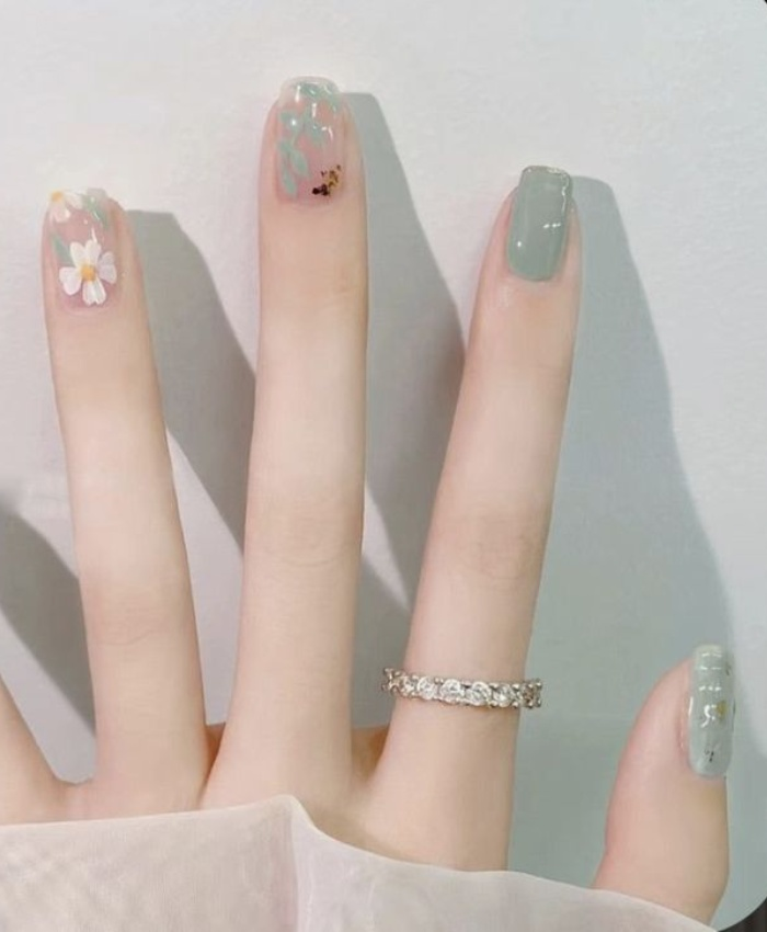 Nail xanh xi măng hoa lá nhẹ nhàng dành cho nàng thơ