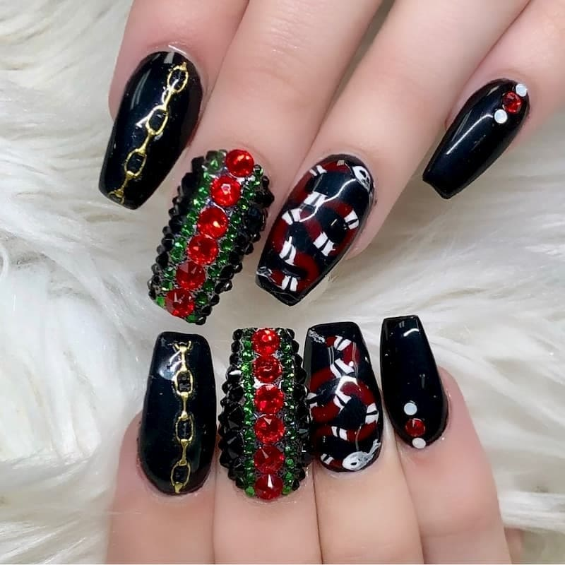 Luxury gucci-inspired nail designs — design 40