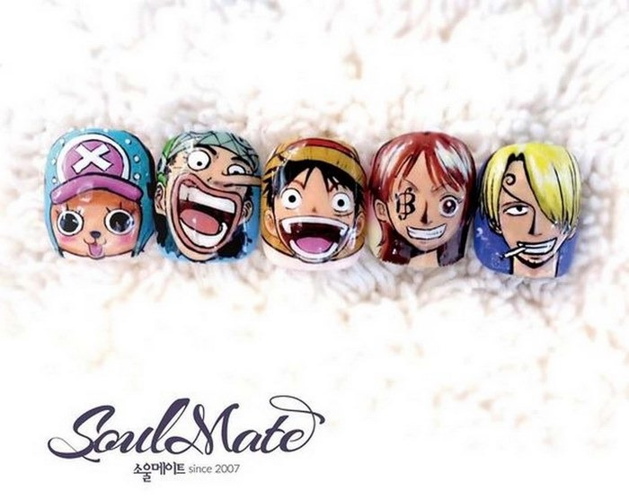 Nail draws characters from One Piece