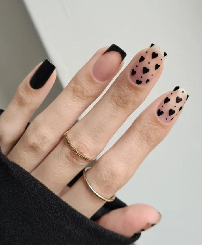 Nail đen nhẹ nhàng tim nhỏ vừa trắng da vừa quyến rũ