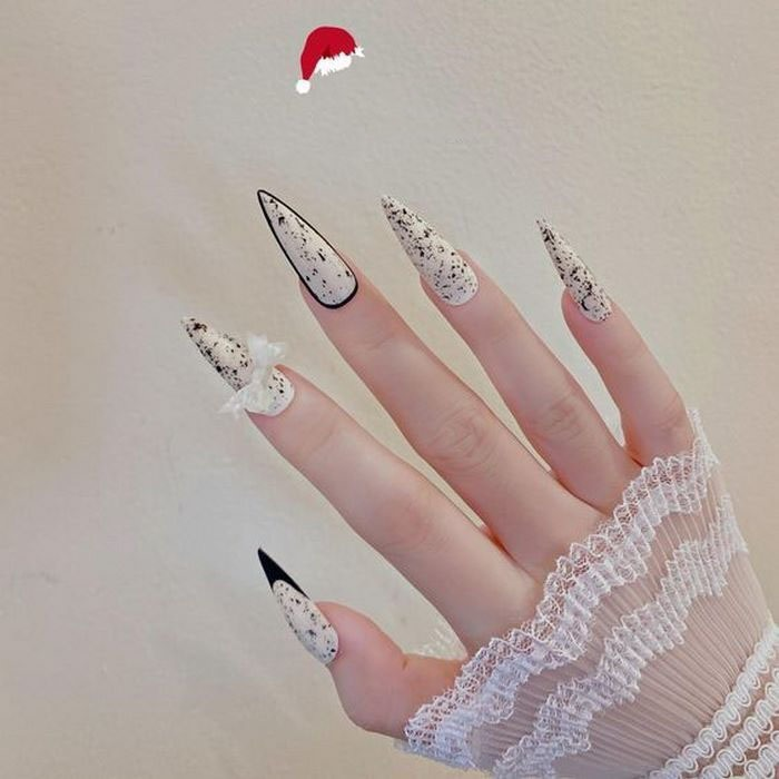 Add stones for outstanding nails