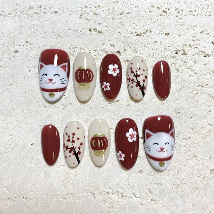 The innovative and youthful look of cartoon nails