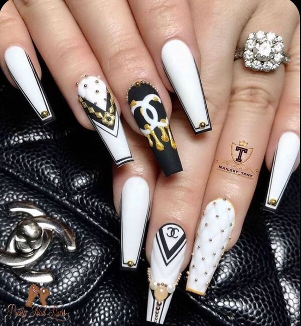 Elegant chanel-inspired nail designs — design 39