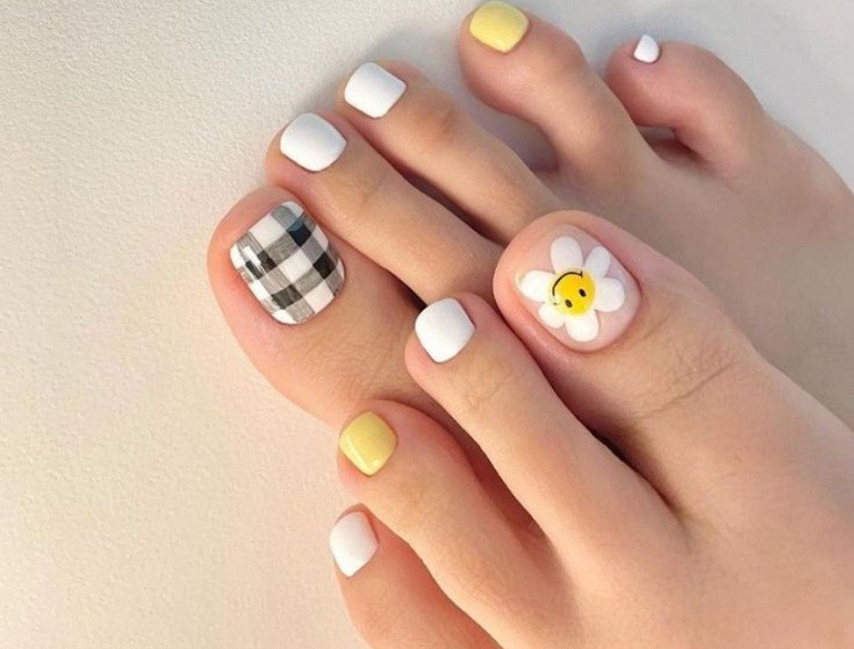 Nail model 33