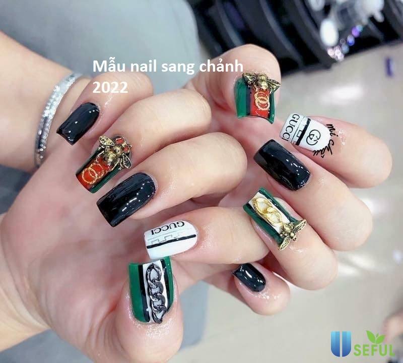 Luxury gucci-inspired nail designs — design 22