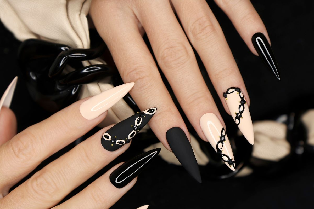 Nail model 43