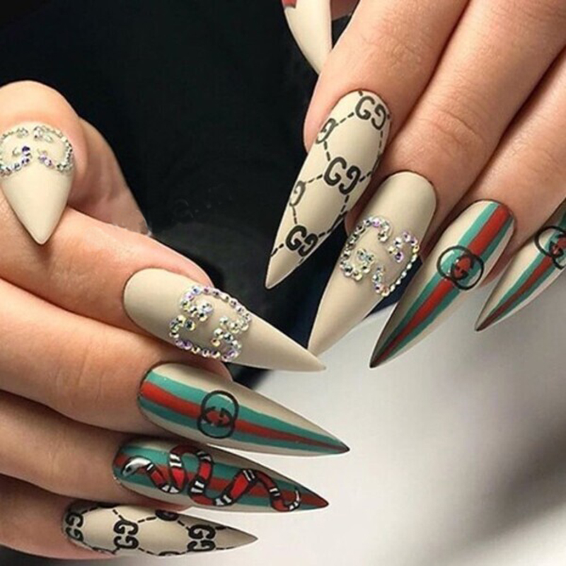 Luxury gucci-inspired nail designs with elegant styling — design 12
