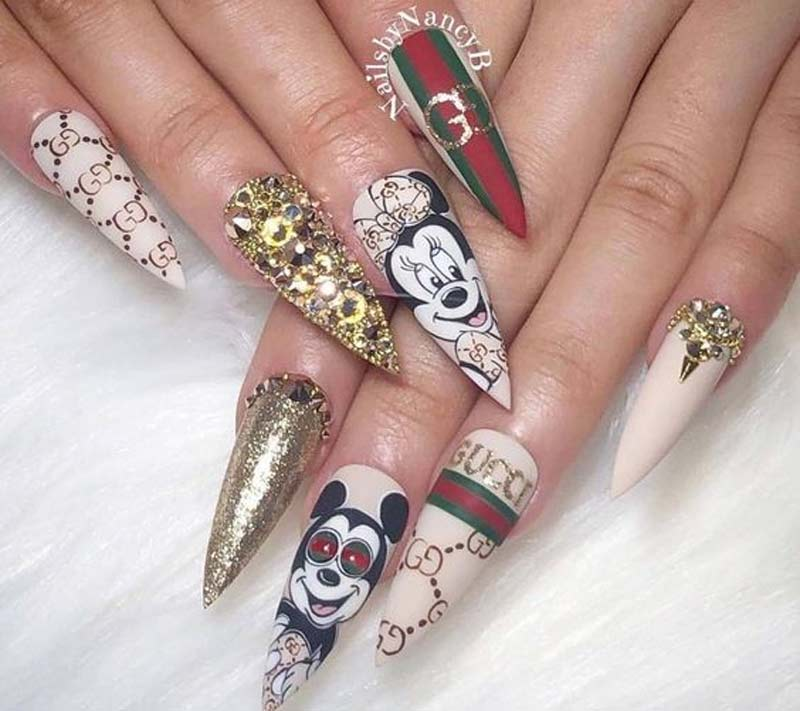 Luxury gucci-inspired nail designs with elegant styling — design 30