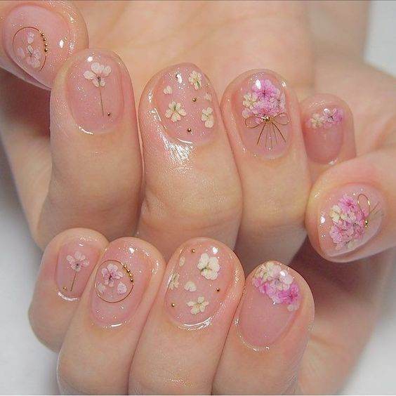 Suggestions for beautiful nail designs