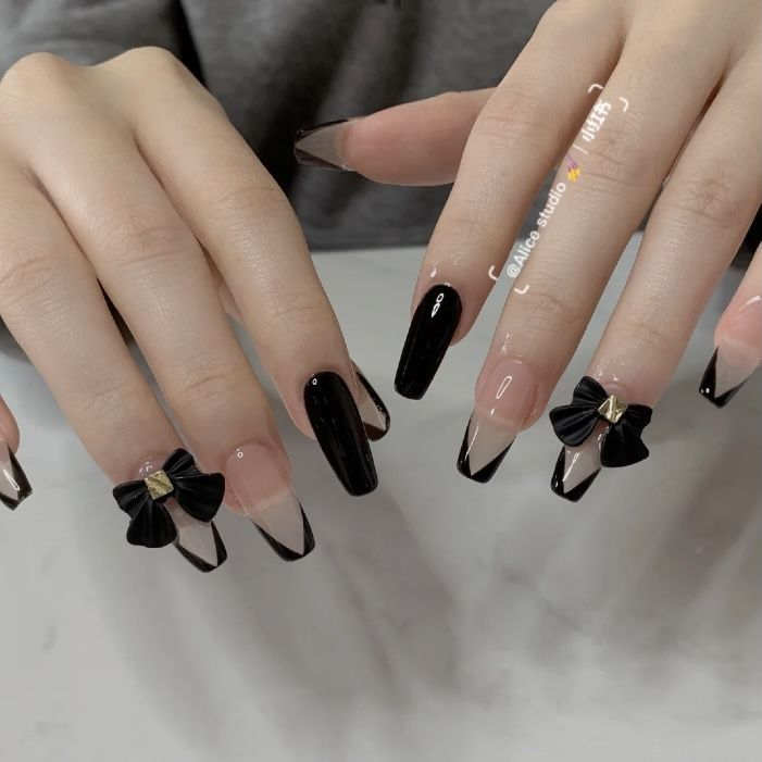 Elegant chanel-inspired nail designs — design 41