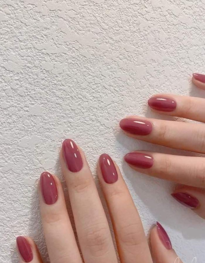 Jelly nail polish is monochromatic but not monotonous