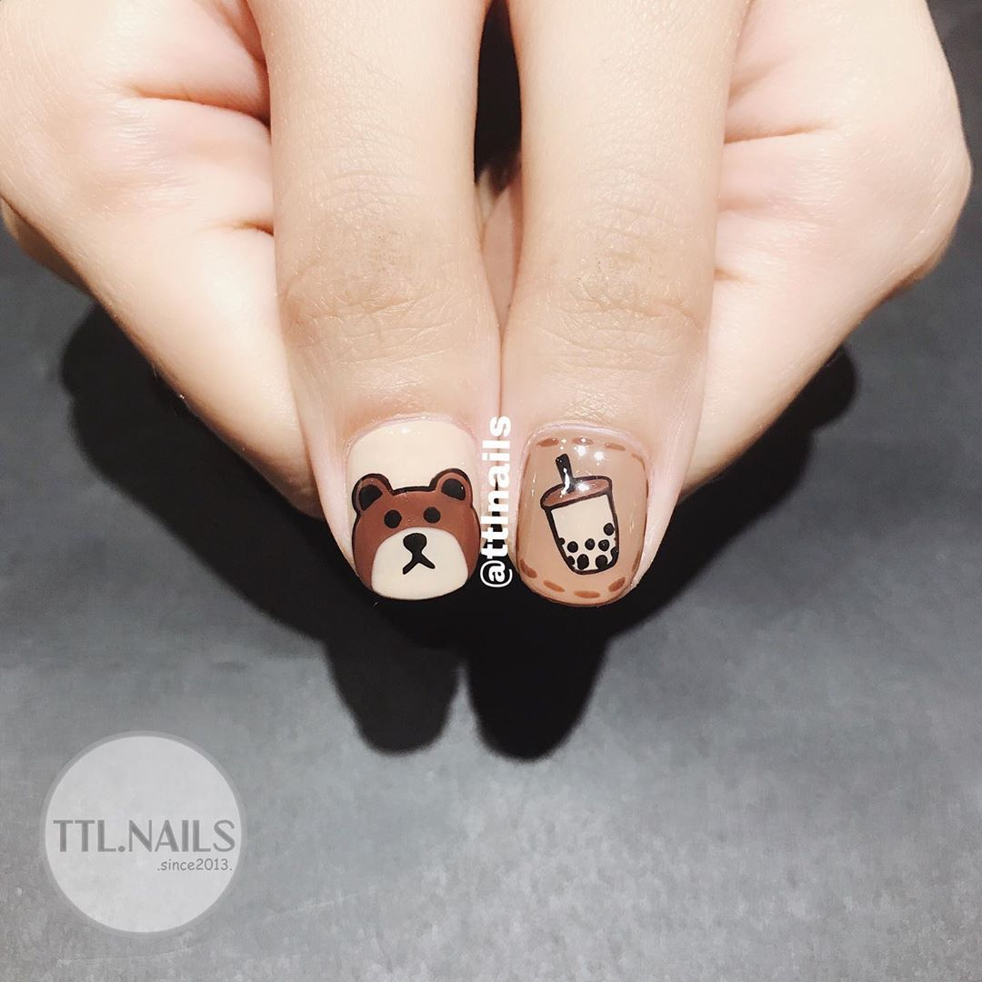 Milky tea-colored nail designs — design 46