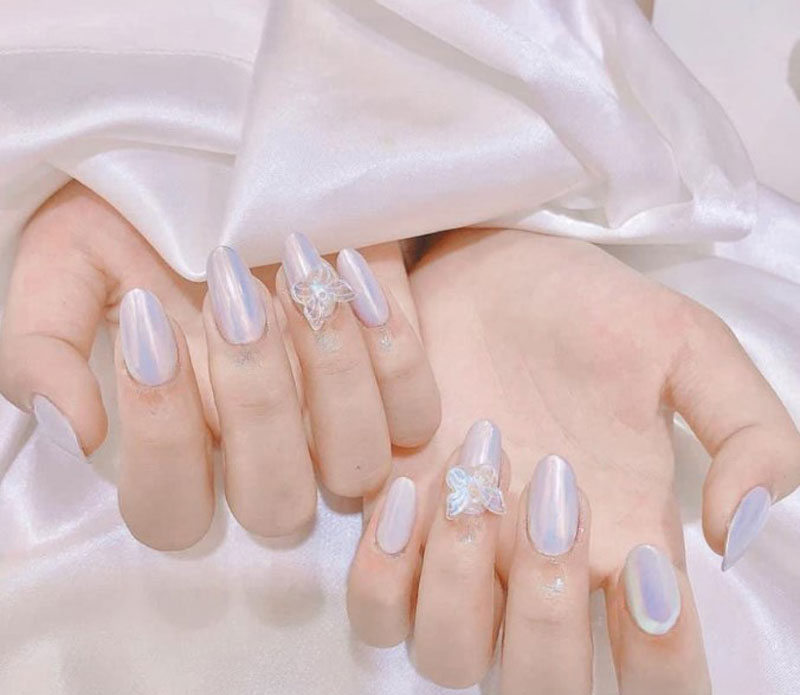 Điểm nhấn hoàn hảo cho bộ nail đính ngọc trai này. 💖💎