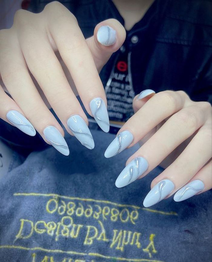 The most beautiful white nail design combined with stone patterns