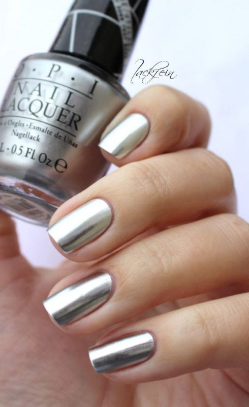 Show off your sophisticated style with these unique silver nails! ๐ #SilverNails