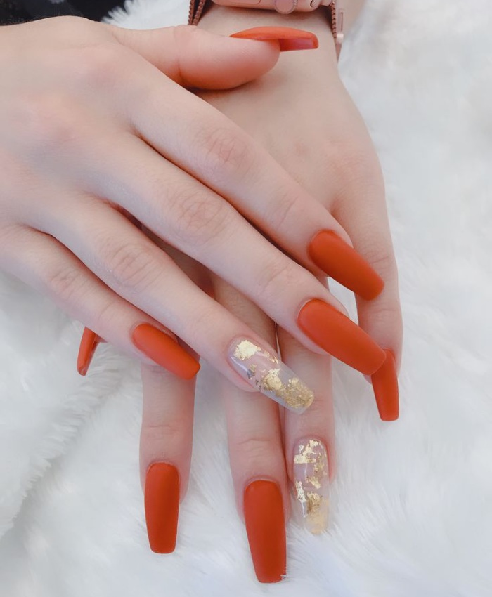 Nail cam cháy tại cảm giác đôi tay trắng hồng mịn màng