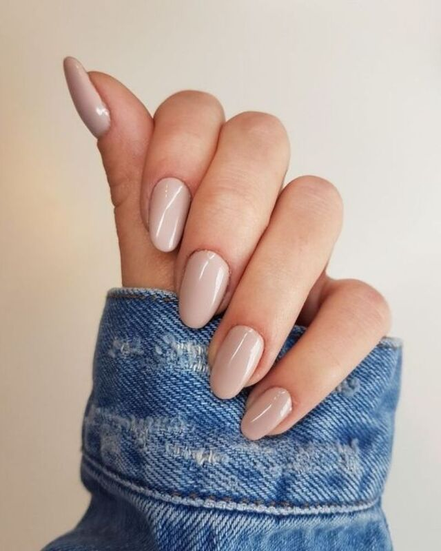Discover the beauty of freshness and sophistication with this maternity nail set! ๐
๐ #PregnancyNailSet