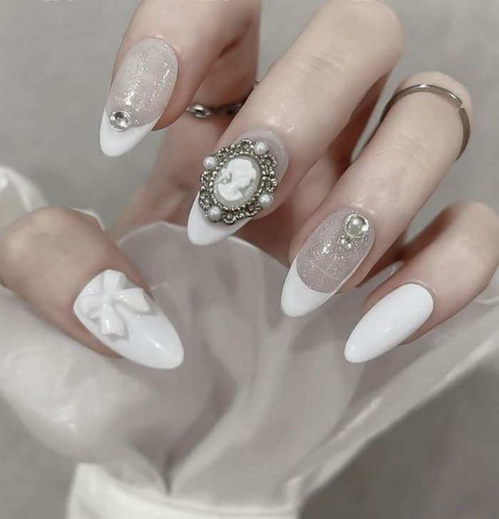 The most outstanding and beautiful nail designs for her reference