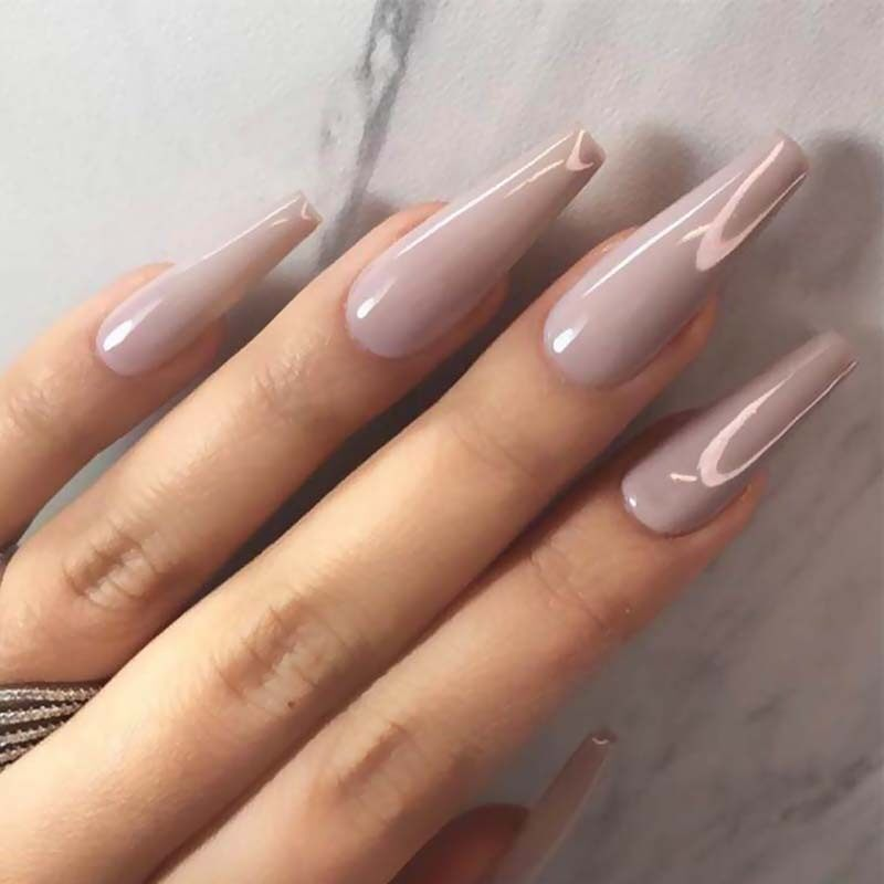 Milky tea-colored nail designs — design 33
